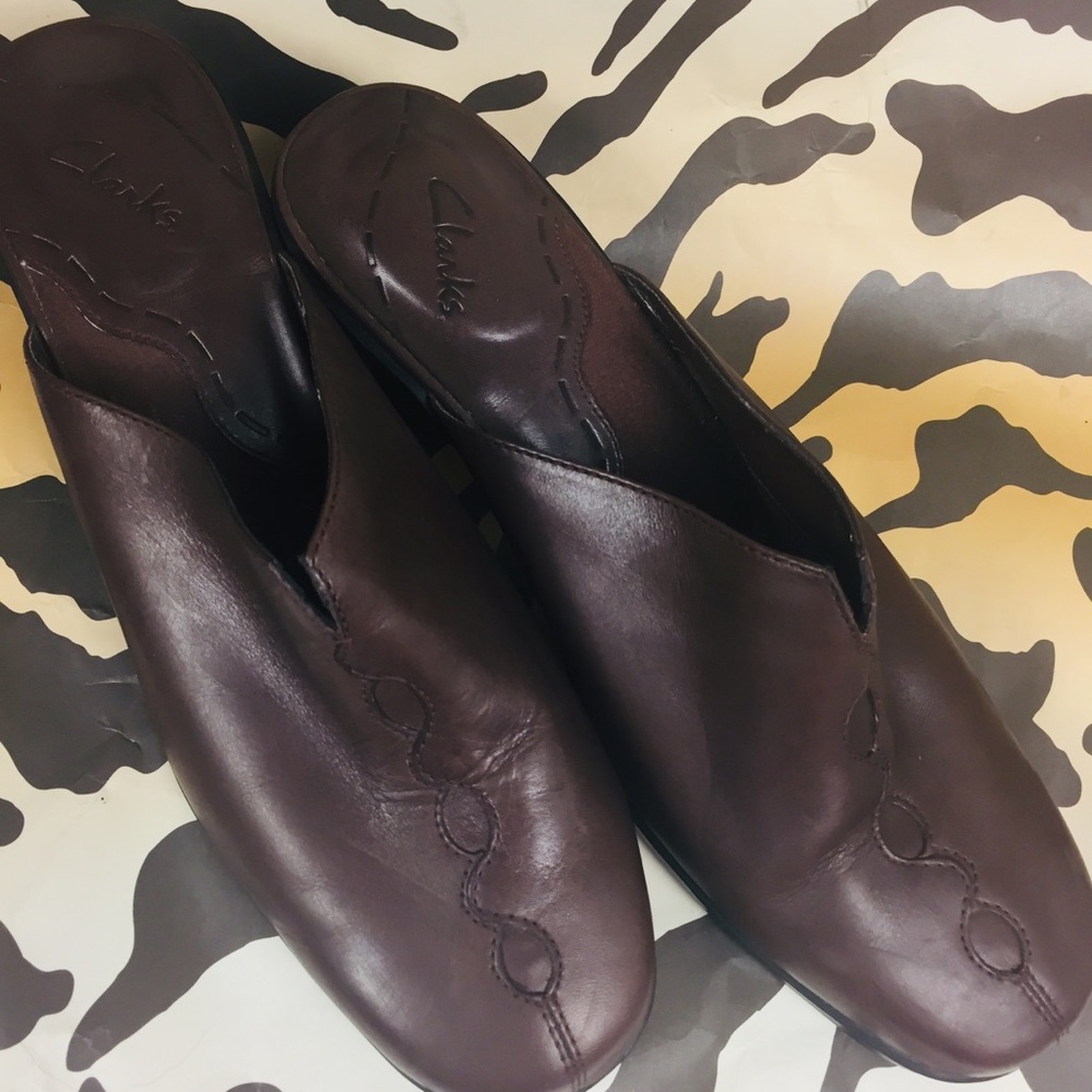 Clarks brown leather slip on size 9.5 M